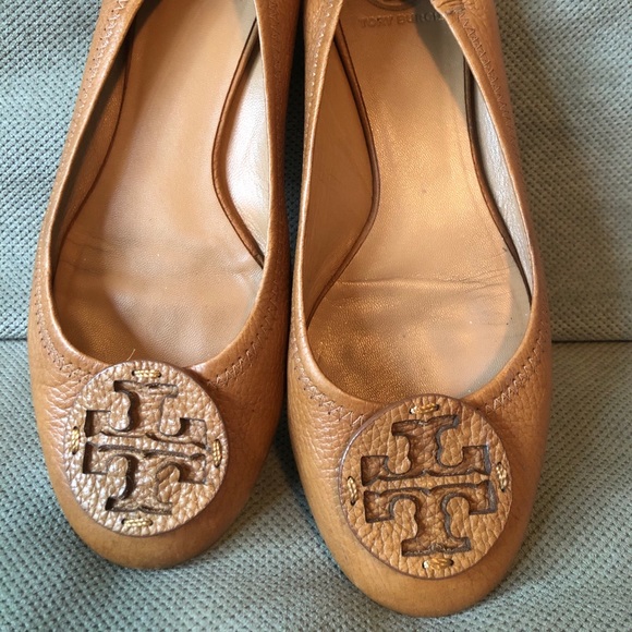 Tory Burch Shoes - Tory Burch Reva Camel flats size 10